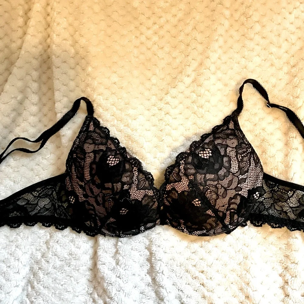 Victoria's Secret | Intimates & Sleepwear | Victorias Secret Super Sexy  Black Lace Pushup Bra With Padding | Poshmark
